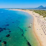 Paradises\'S Nest